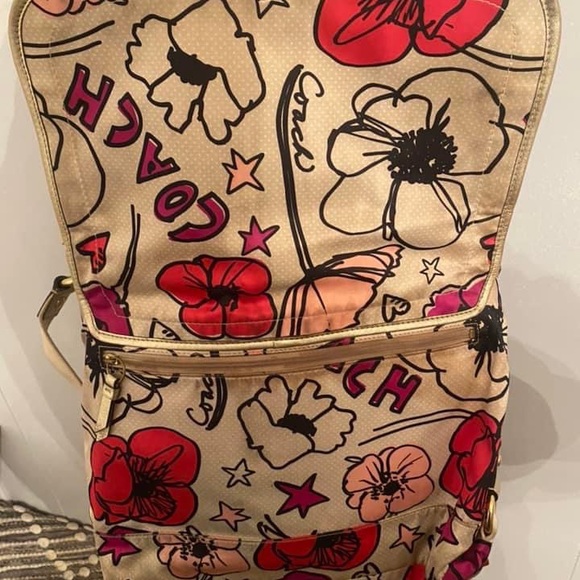 Coach Poppy Messenger Bag - Picture 3 of 5